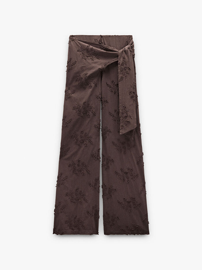 %100 Pamuklu Nakışlı Pantolon