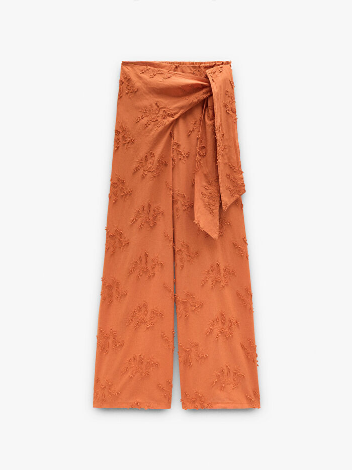 %100 Pamuklu Nakışlı Pantolon
