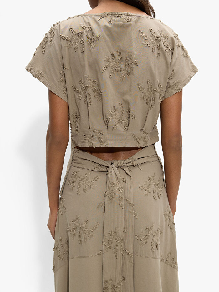 %100 Pamuk Nakışlı Bluz