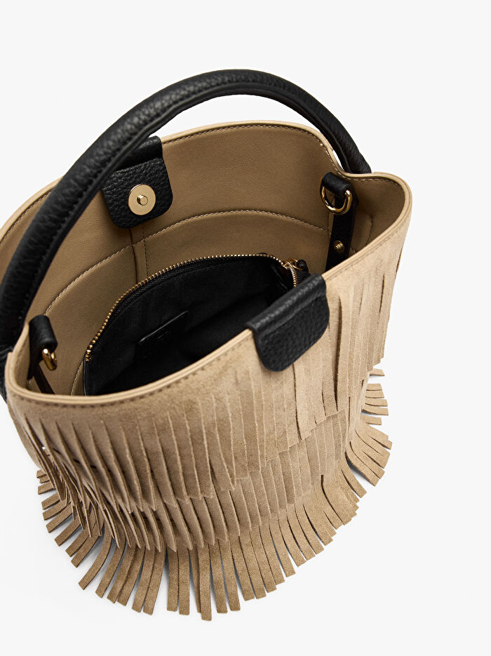 Püsküllü Bucket Çanta