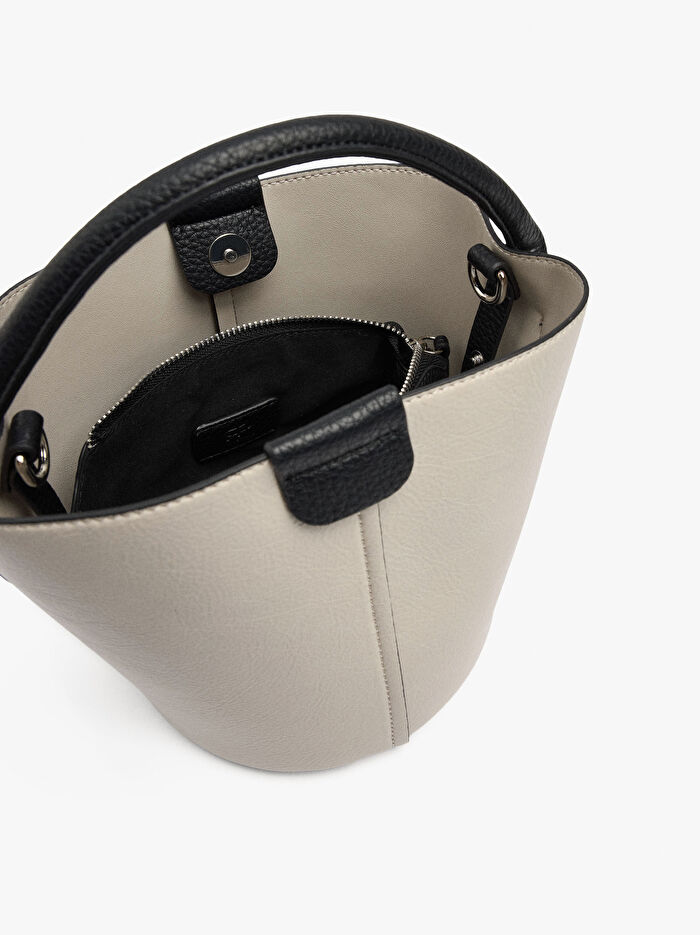 İçi Çıkarılabilir Bucket Çanta