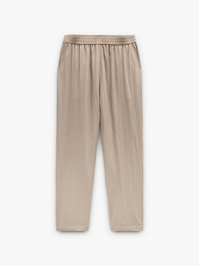 Kırışık Efektli ve Elastik Bel Pantolon