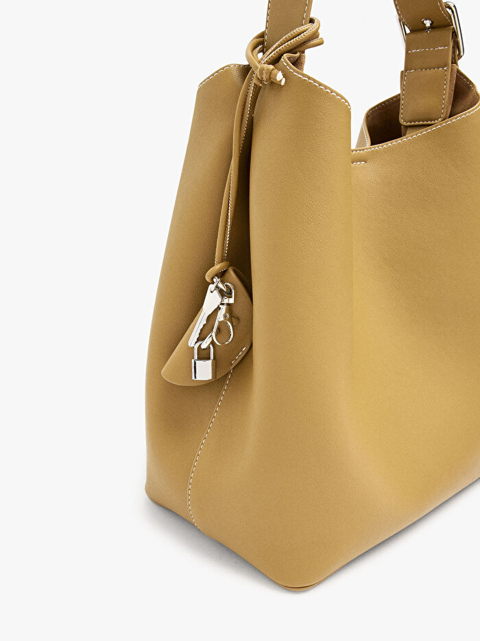 İçi Çıkarılabilir Omuz Çantası