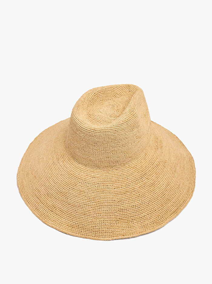 Geniş Kenarlı Hasır Şapka