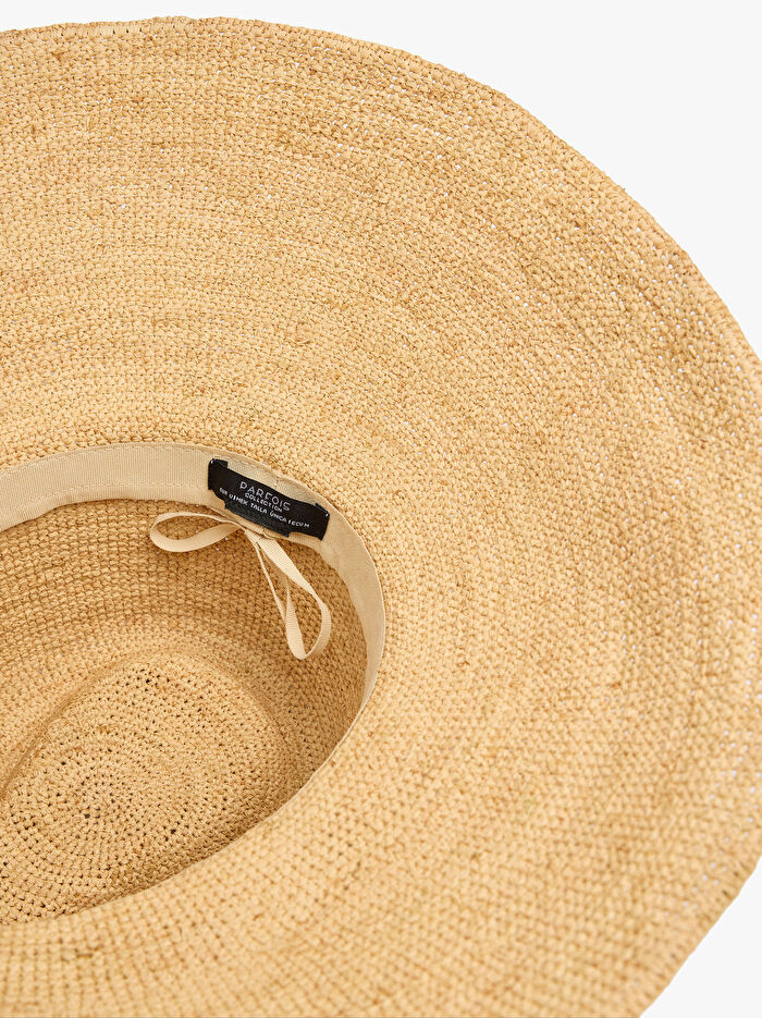 Geniş Kenarlı Hasır Şapka