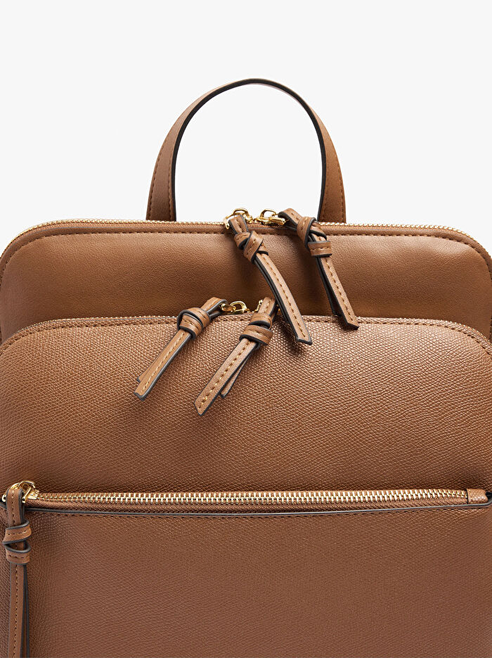 Askılı 15” Laptop Sırt Çantası