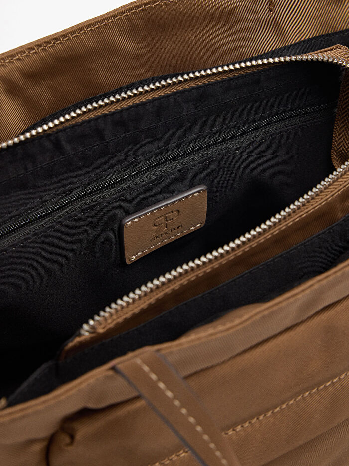 Aksesuarlı Teknik Kumaş Tote Çanta