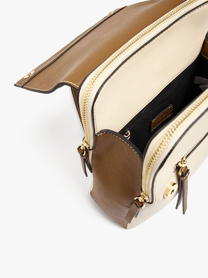 Kapaklı Renk Bloklu Sırt Çantası