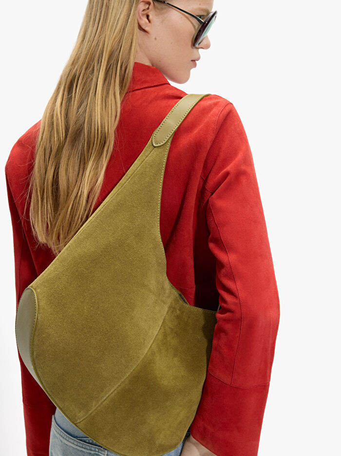 Çıkarılabilir Bölmeli Yuvarlak Deri Çanta