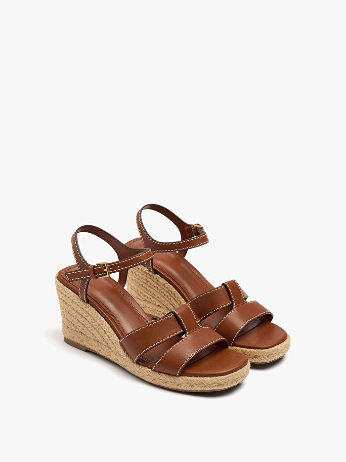 Toka ve Kayışlı Topuklu Sandalet