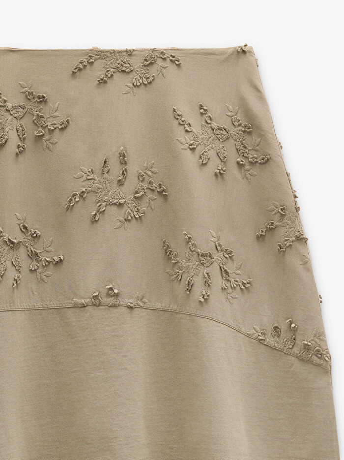 %100 Pamuklu Nakışlı Etek
