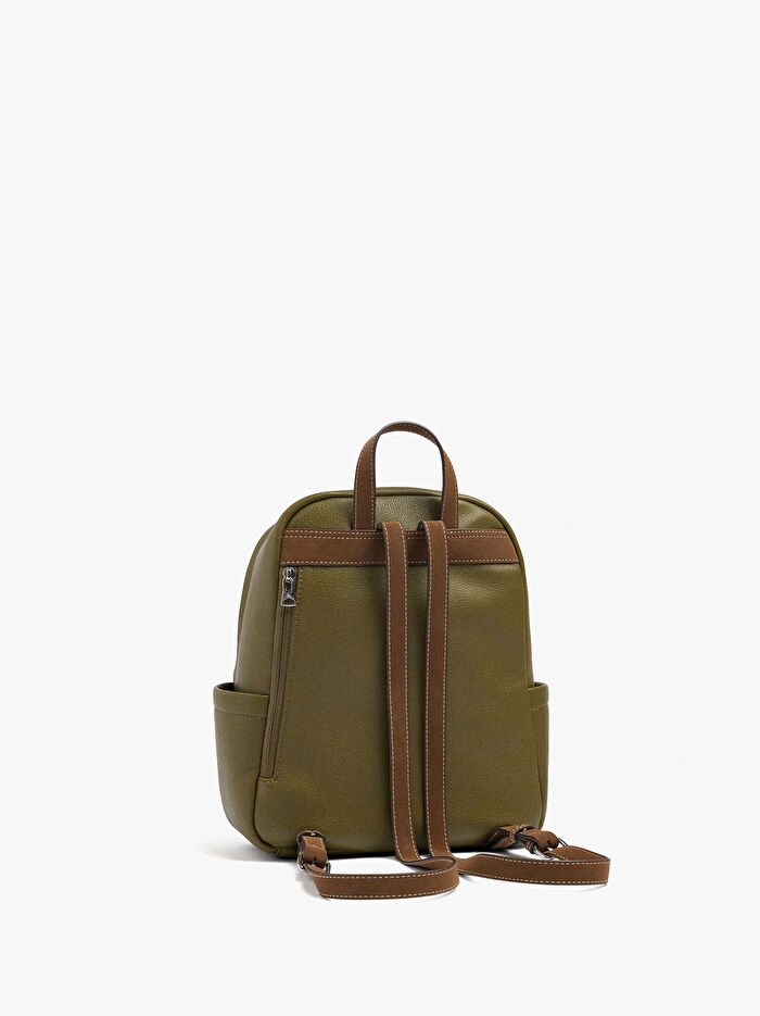 Charm'lı Basic Sırt Çantası