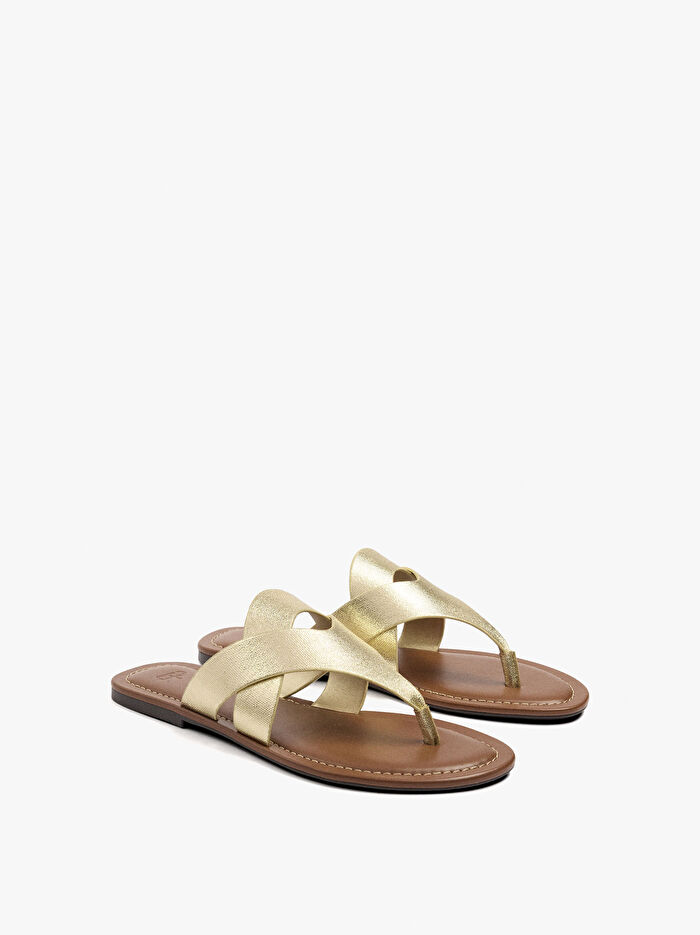 Çapraz Kayışlı Düz Sandalet