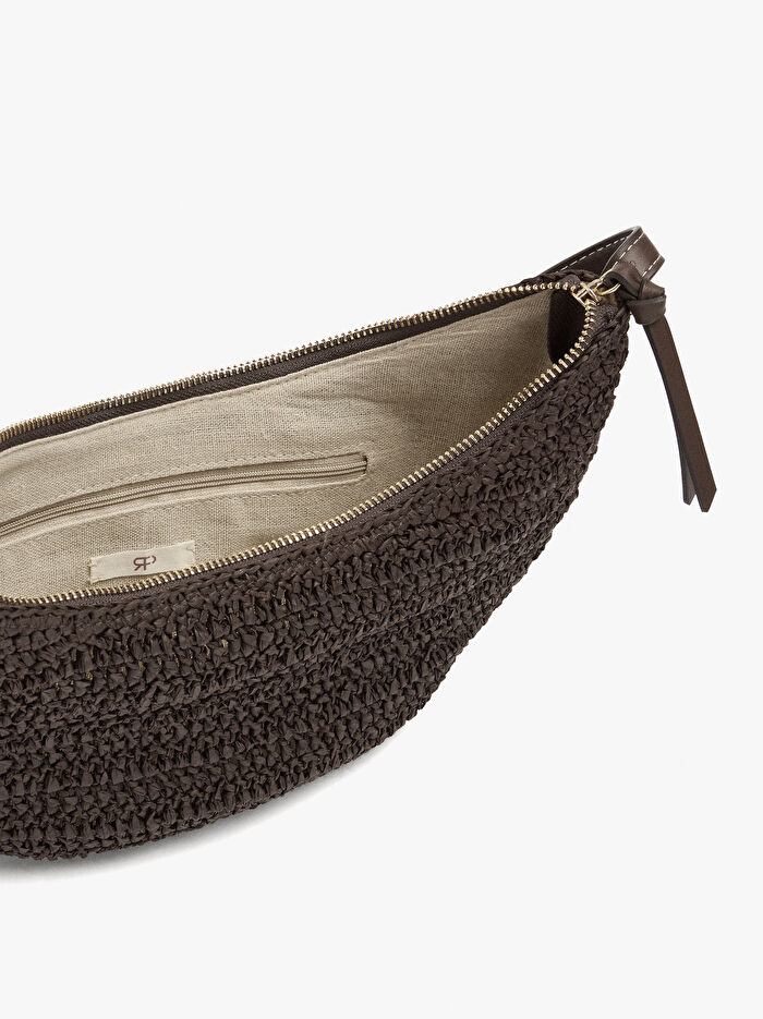 Hasır Efektli Yarım Ay Omuz Çantası