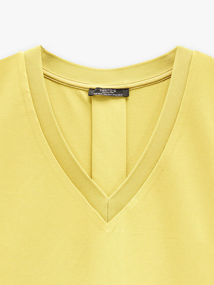 V Yakalı Bol Kesim Üst