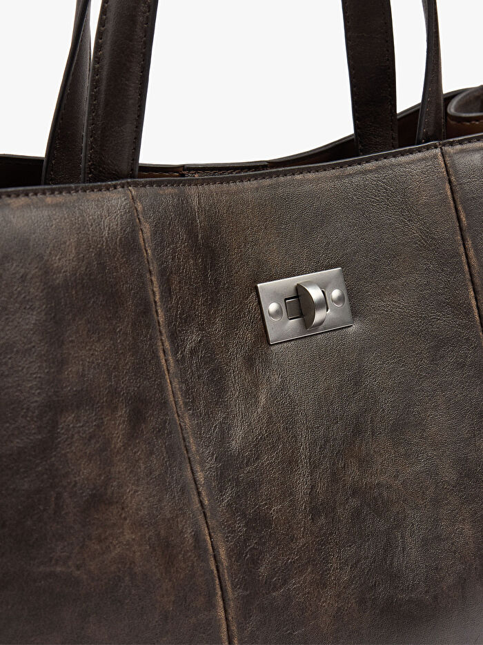 Çatlak Efektli 15 İnç Laptop Çantası