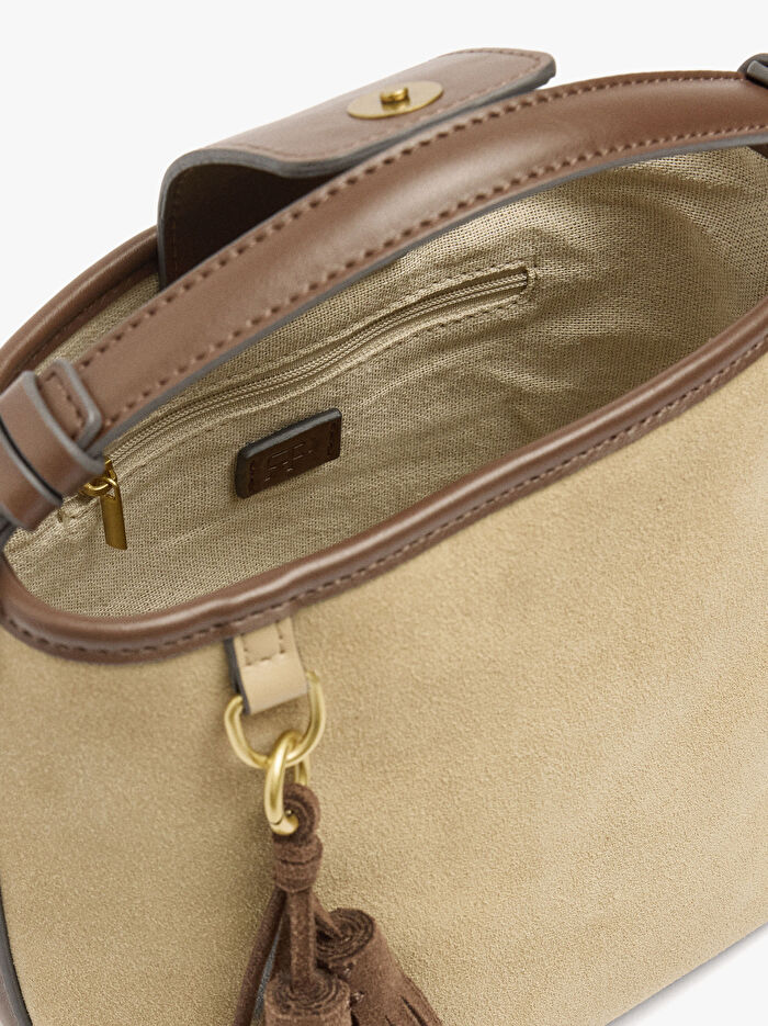 Charm'lı Deri Detaylı Bucket Çanta