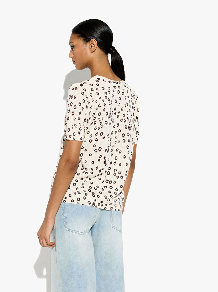 Çiçek Desenli Örme Hırka