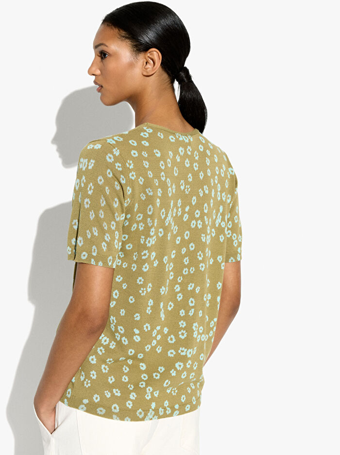 Çiçek Desenli Örme Hırka