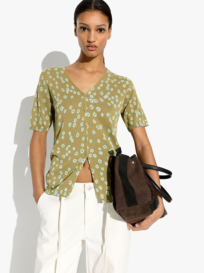 Çiçek Desenli Örme Hırka