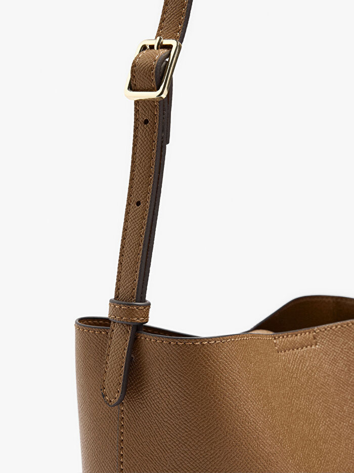 Dokulu İçi Çıkarılabilir Çapraz Askılı Çanta