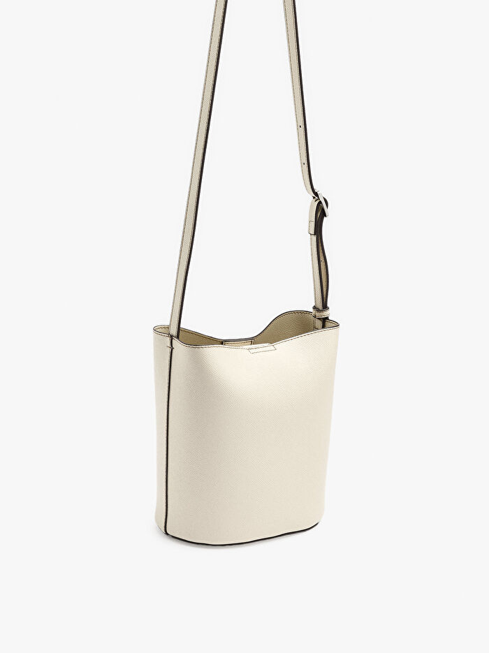 Dokulu İçi Çıkarılabilir Çapraz Askılı Çanta