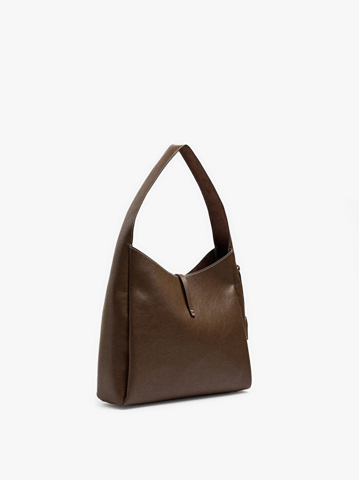 Kayışlı ve Tokalı Omuz Çantası