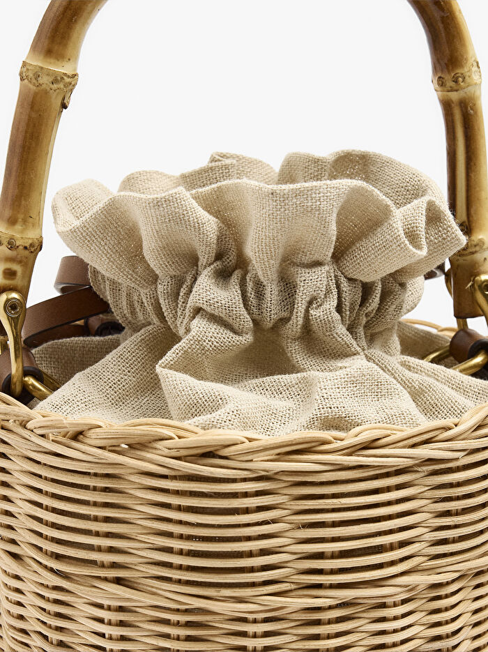 Bambu Detaylı Hasır Bucket Çanta
