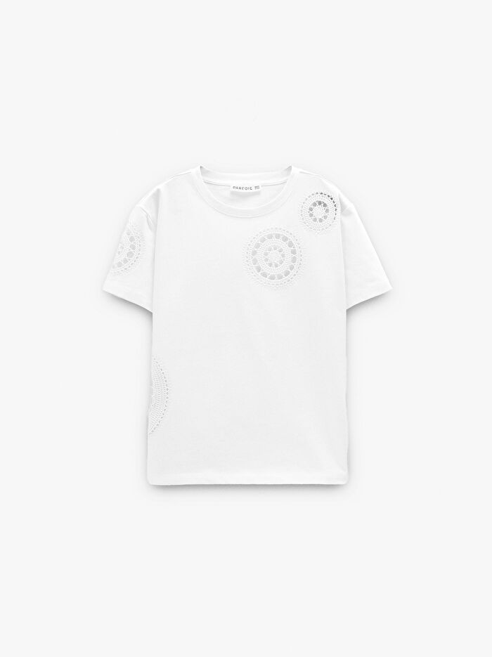Tığ İşlemeli %100 Pamuklu T-Shirt
