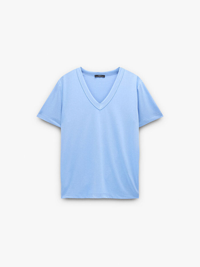 V Yaka T-Shirt