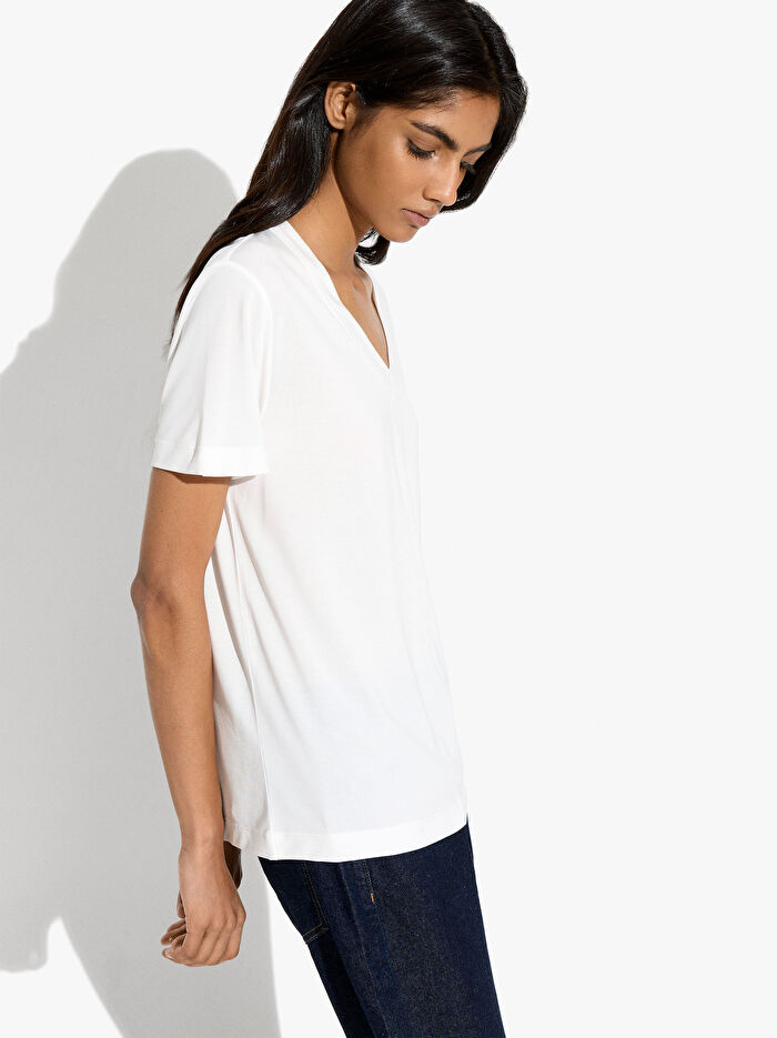 V Yaka T-Shirt