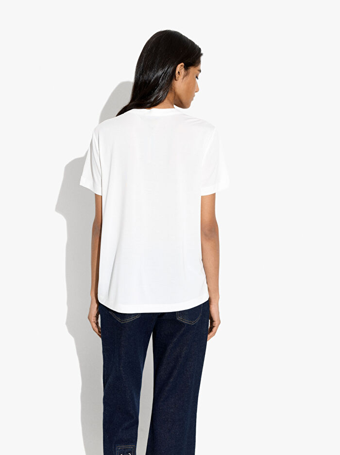 V Yaka T-Shirt