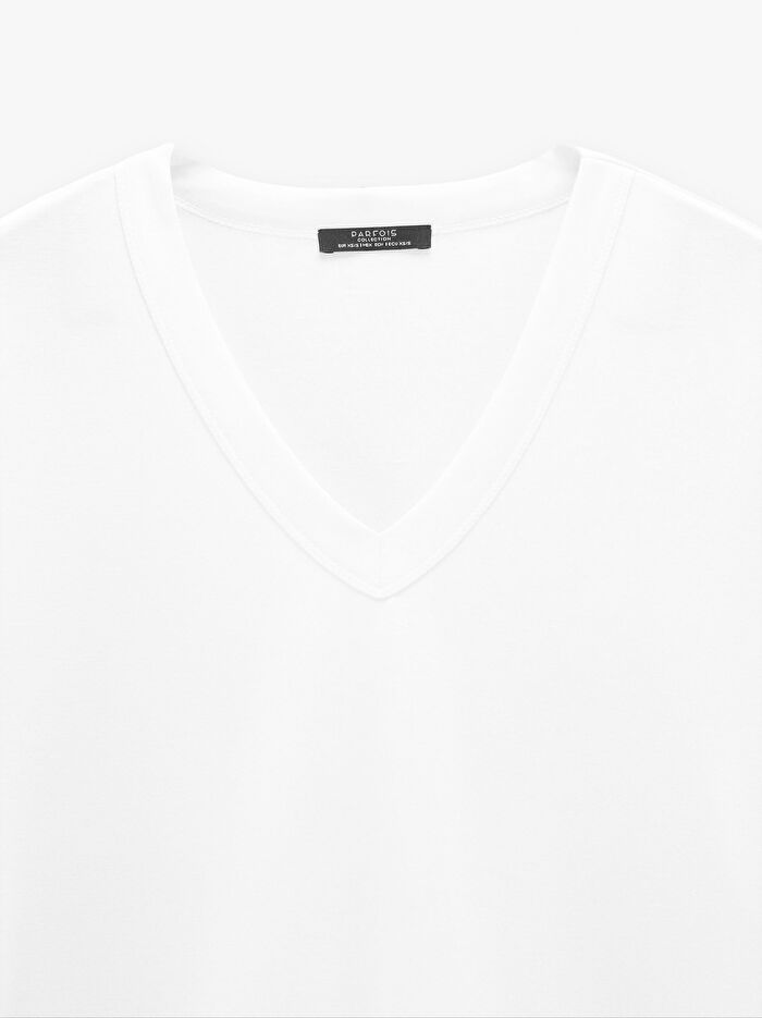 V Yaka T-Shirt