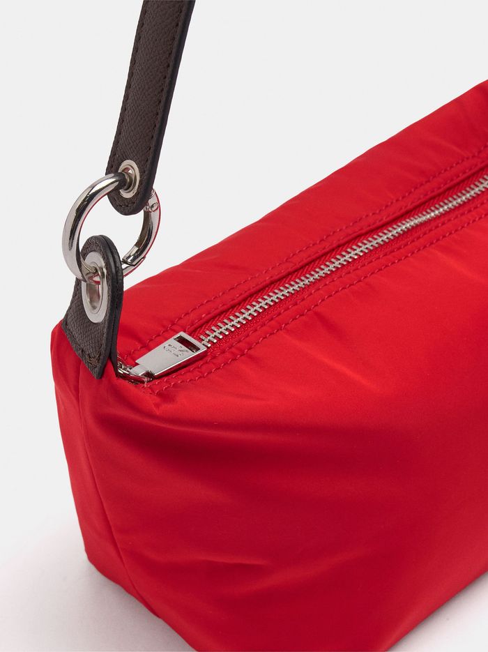 Charm Detaylı Teknik Kumaş Omuz Çantası